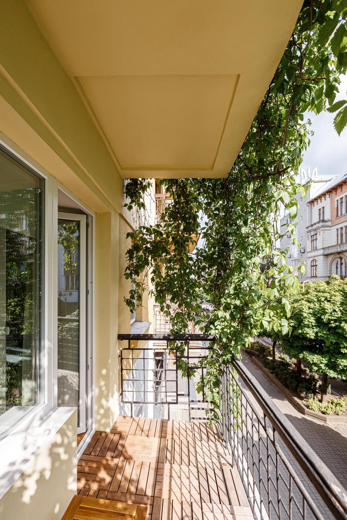 Ferienwohnung Nest - Stometrivka Iwano-Frankiwsk Exterior foto